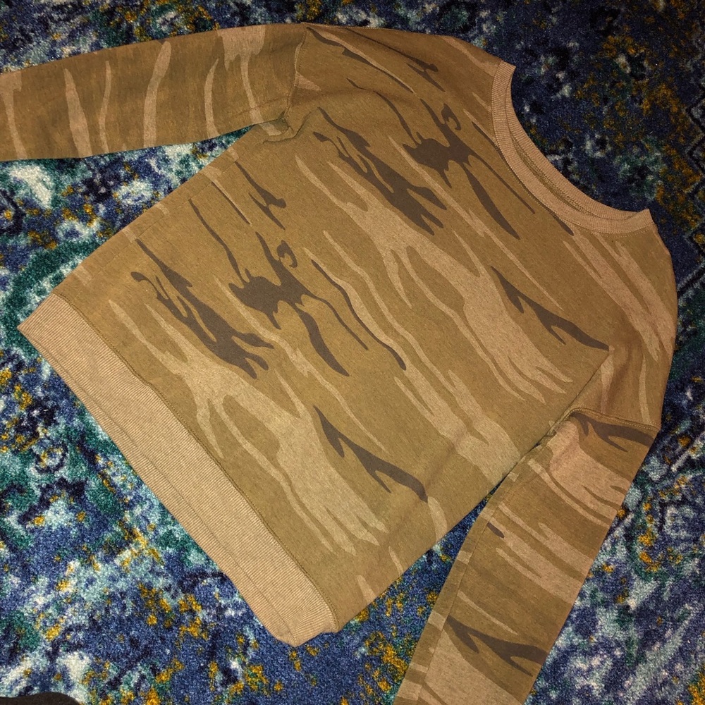 Camo Print Sweatshirt